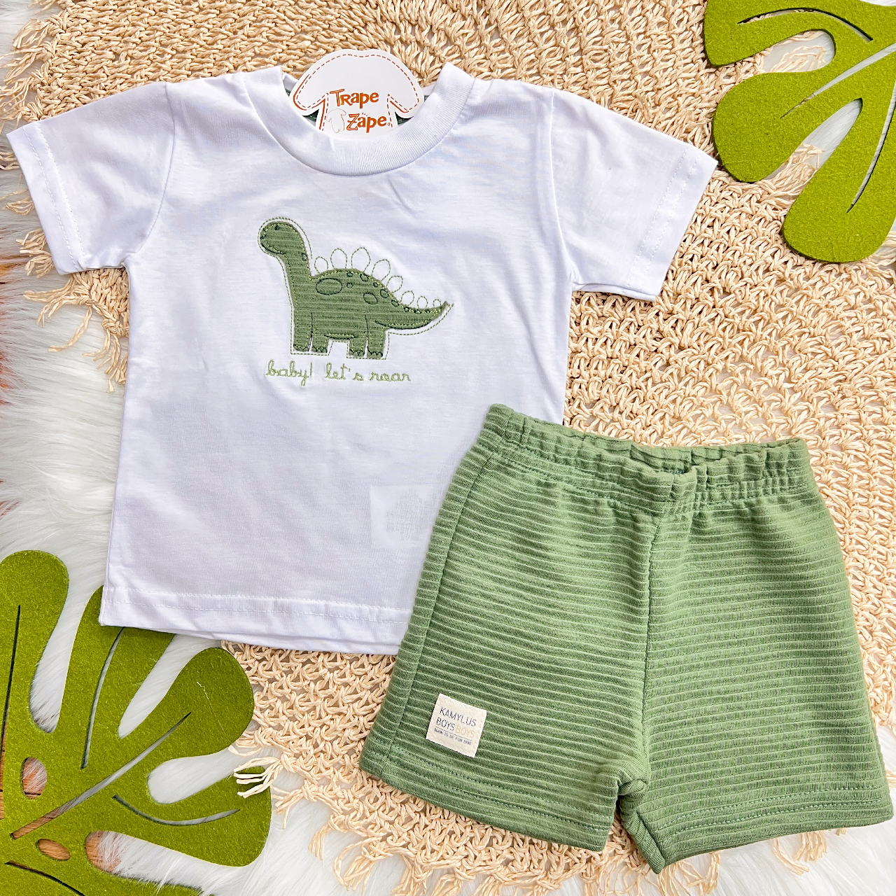 Conj. Camiseta baby! Let's Roar e Bermuda - Branco e Verde